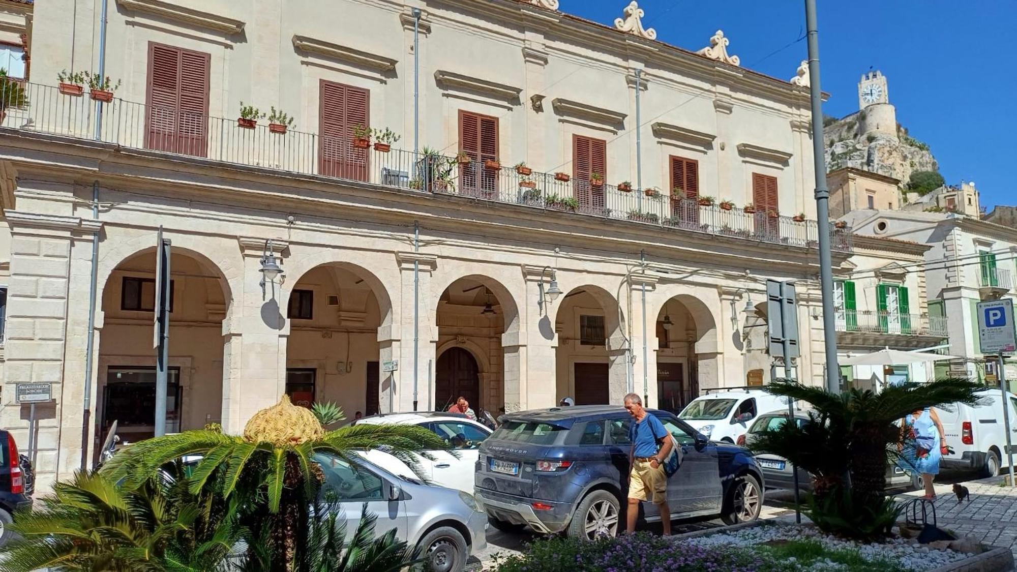 Apartment Portici *